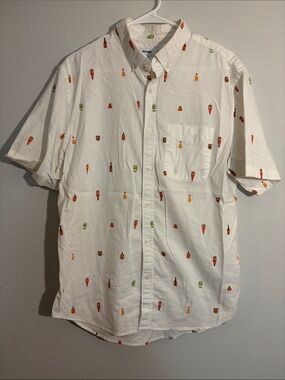 Old Navy White Short-Sleeve Button-Down hit sauce shirt